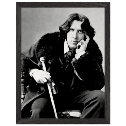 Framed reproduction print of Oscar Wilde’s 1882 portrait by Napoleon Sarony, ready-to-hang wall art.